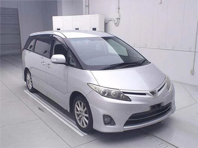 Toyota Estima 2010