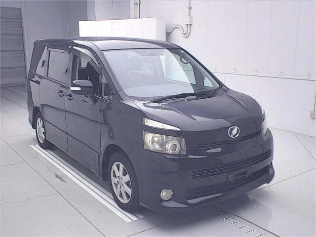 Toyota Voxy 2007