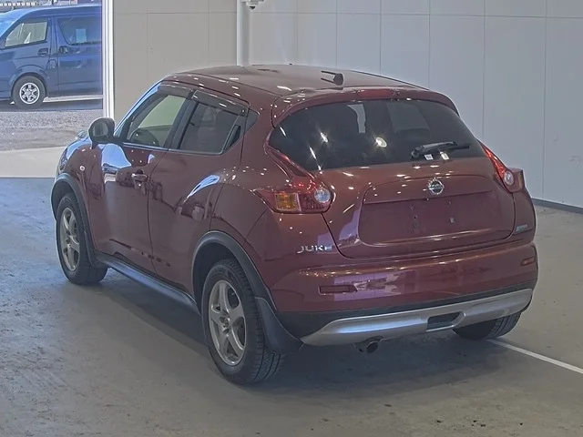 Nissan Juke  с аукциона в Японии
