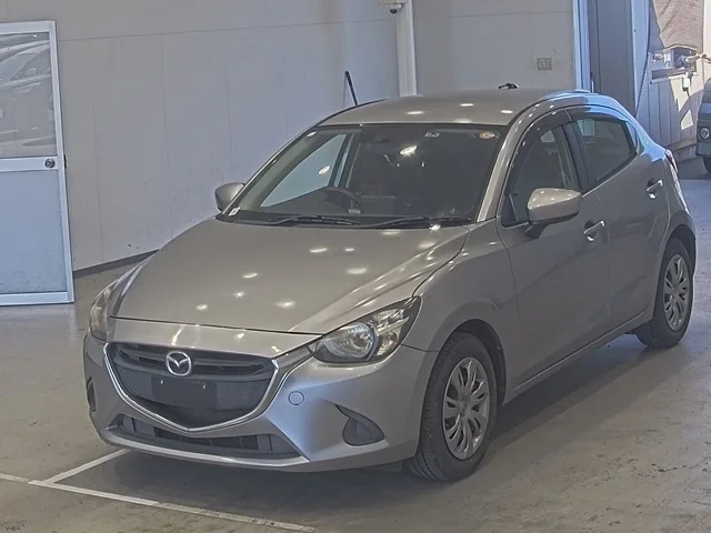 Mazda Demio 2015