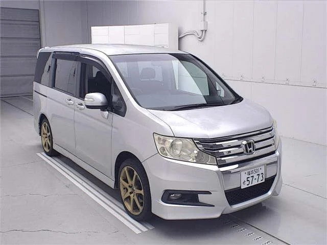 Honda Stepwgn 2010