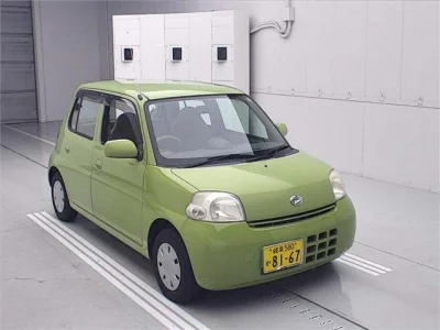 Daihatsu Esse