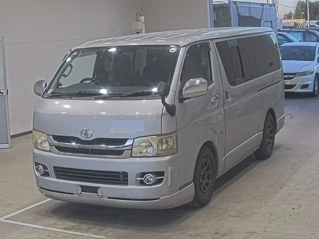 Toyota HiAce Van 2008