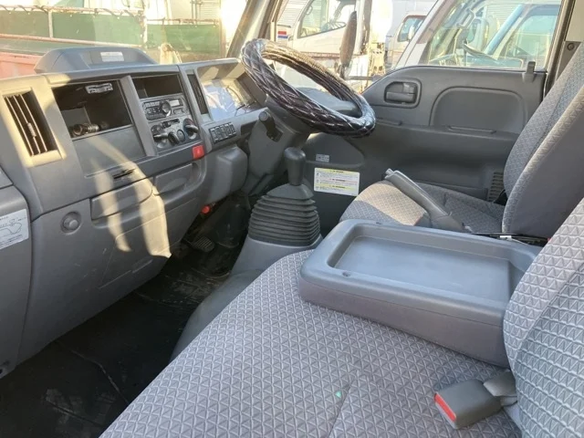 Isuzu Elf  с аукциона в Японии