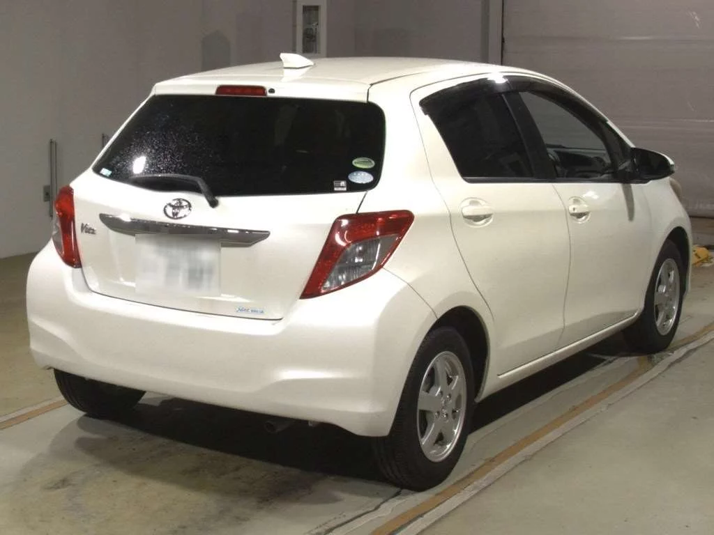 Toyota Vitz 2013