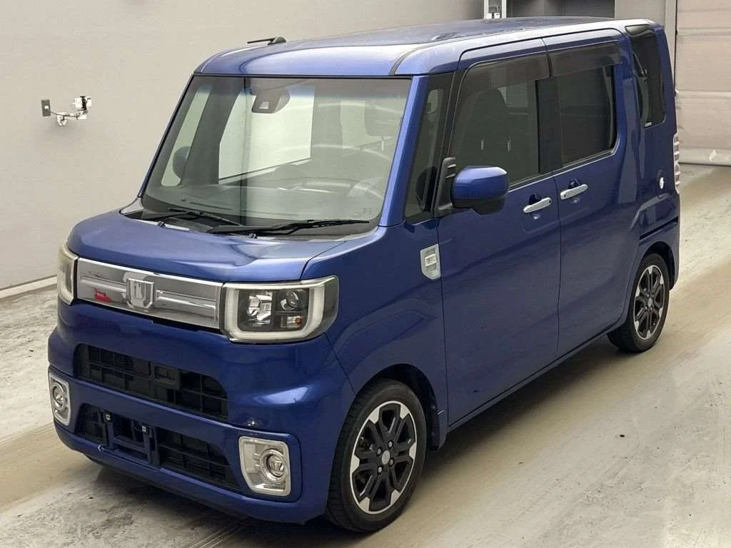 Daihatsu Wake 2016