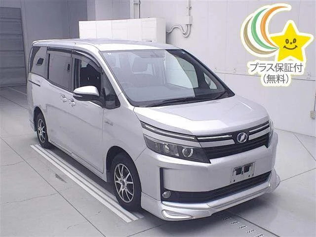 Toyota Voxy 2015