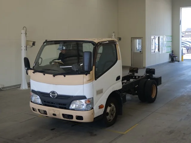 Hino Dutro  с аукциона в Японии
