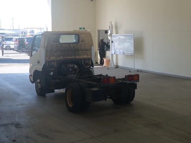 Hino Dutro  с аукциона в Японии