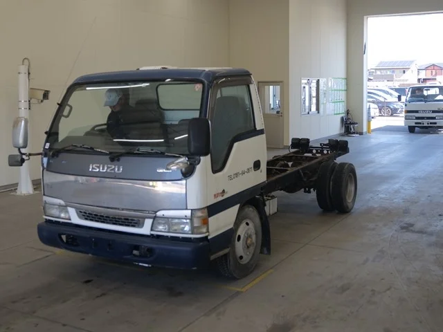 Isuzu Elf  с аукциона в Японии