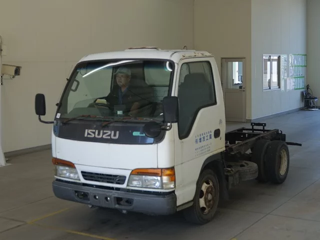 Isuzu Elf  с аукциона в Японии