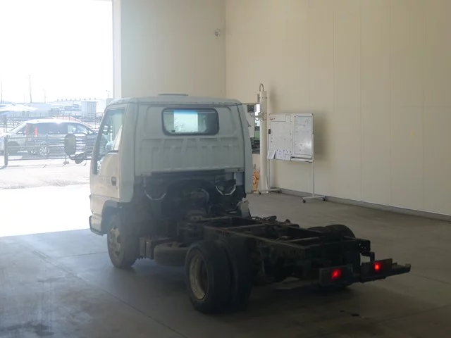Isuzu Elf  с аукциона в Японии