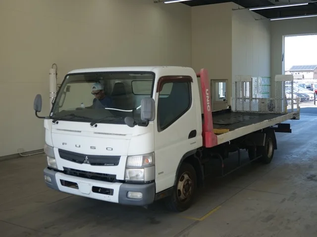Mitsubishi Fuso Canter 2011
