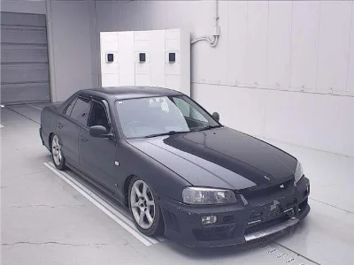 NISSAN SKYLINE