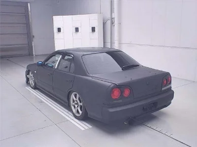 NISSAN SKYLINE