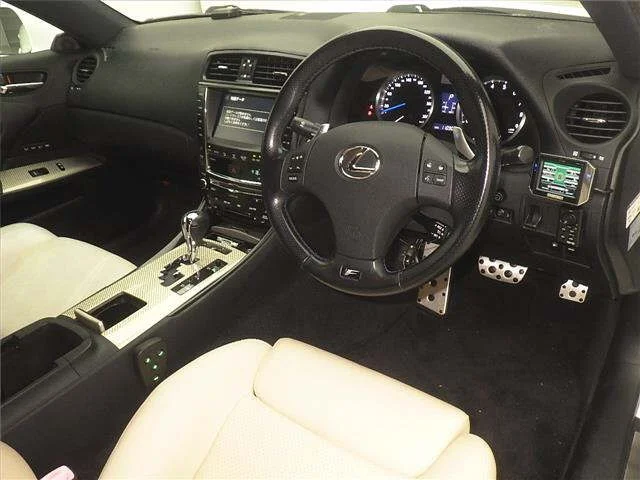 Lexus IS F  с аукциона в Японии