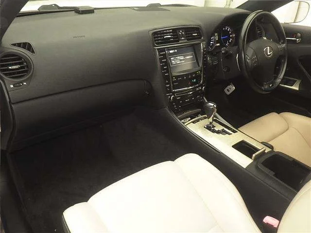 Lexus IS F  с аукциона в Японии