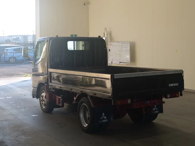 Mitsubishi Fuso Canter  с аукциона в Японии