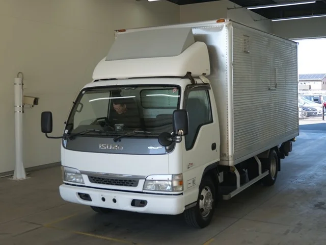 Isuzu Elf  с аукциона в Японии