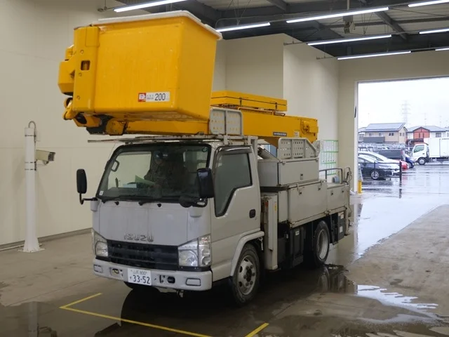 Isuzu Elf 2008
