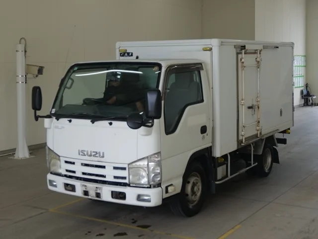 Isuzu Elf 2010