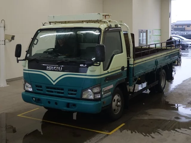 Isuzu Elf  с аукциона в Японии