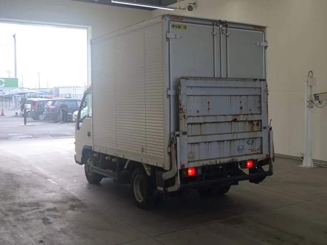 Isuzu Elf  с аукциона в Японии