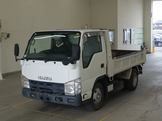 Isuzu Elf 2011