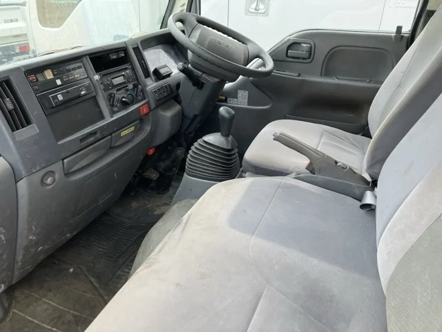 Isuzu Elf  с аукциона в Японии
