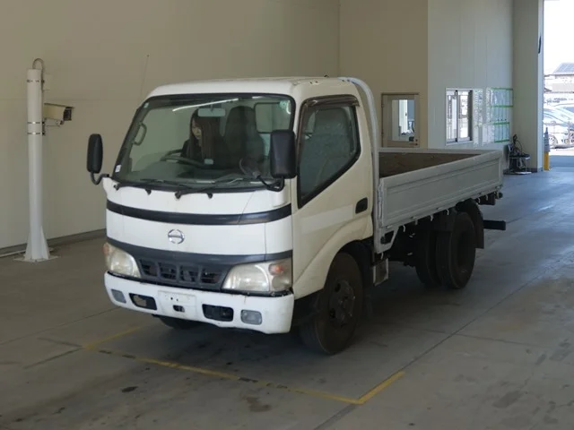 Toyota Dyna  с аукциона в Японии