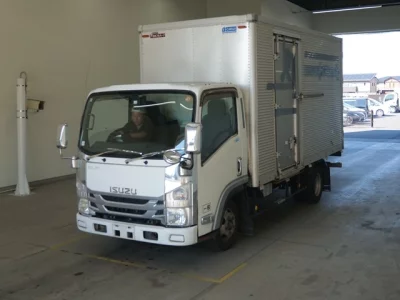 Isuzu Elf