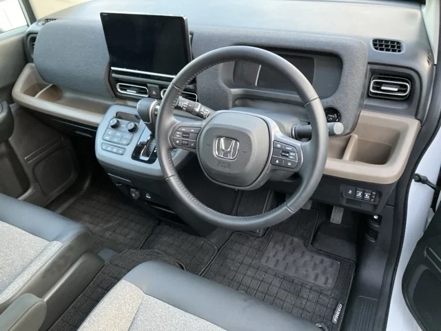 Honda Freed  с аукциона в Японии