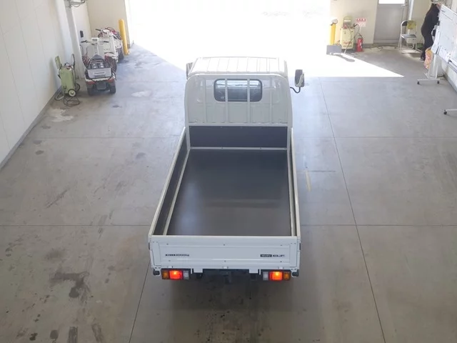 Isuzu Elf 2019