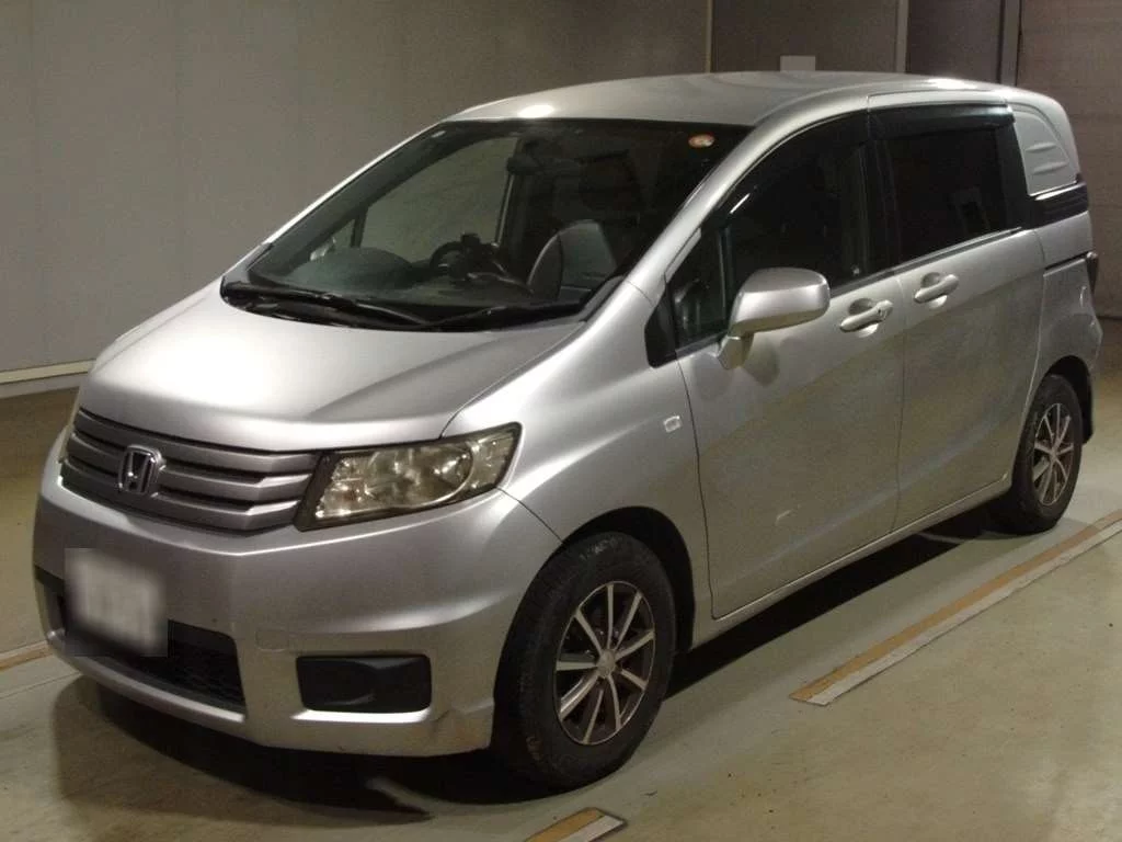 Honda Freed Spike 2010