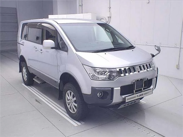 Mitsubishi Delica D:5 2007