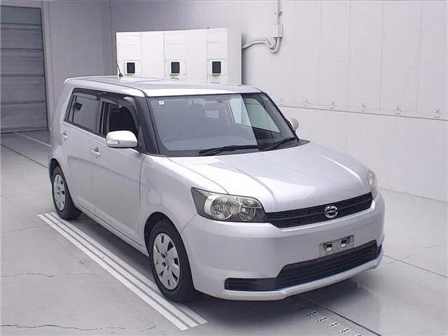 Toyota Corolla Rumion 2012