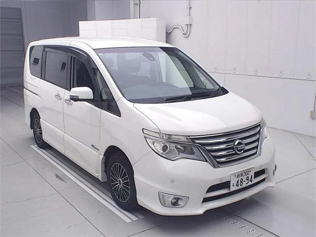 Nissan Serena 2014