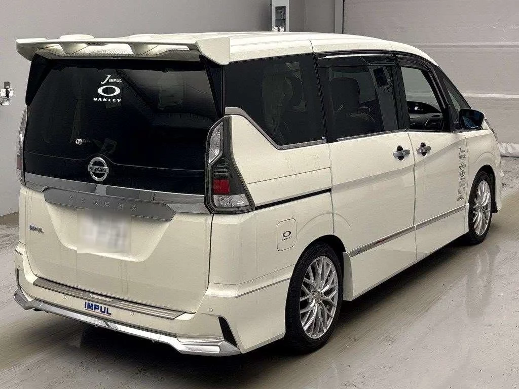 Nissan Serena 2018