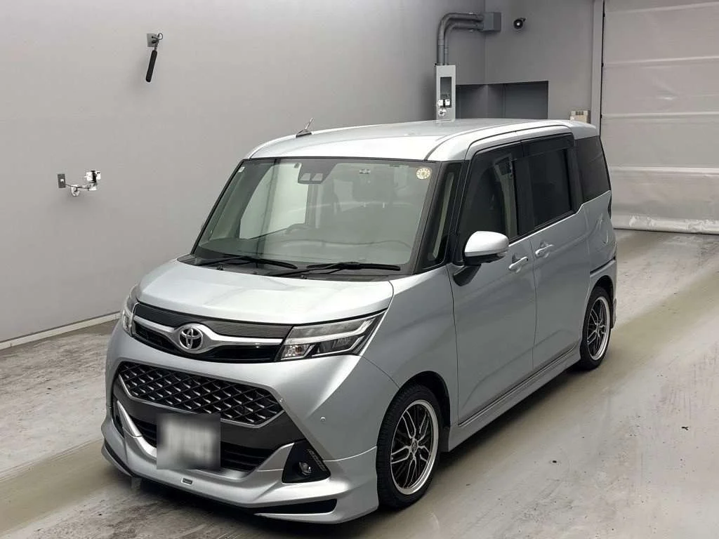Toyota Tank 2020
