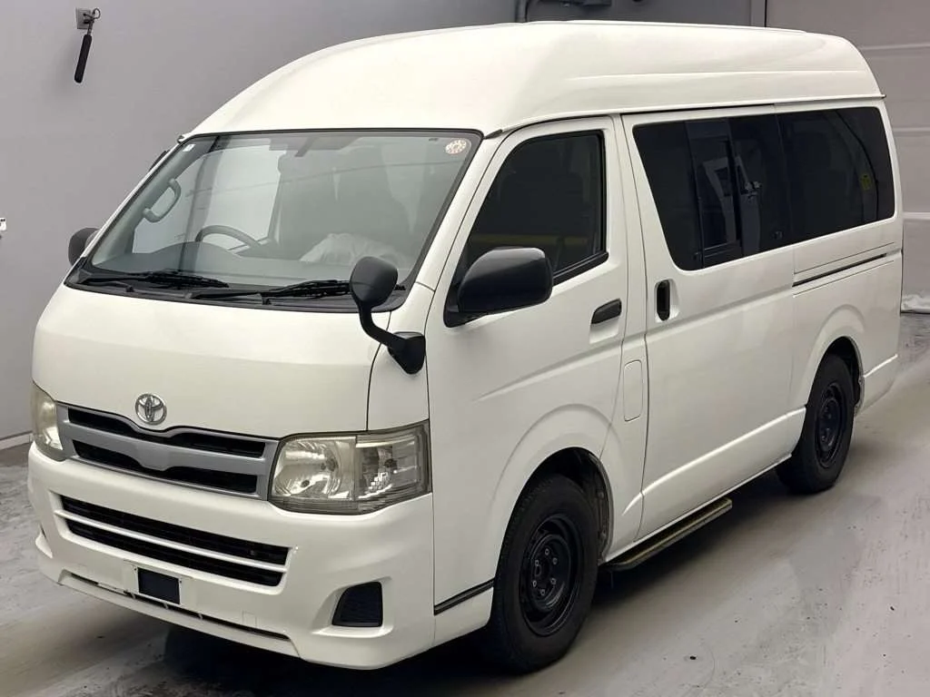 Toyota HiAce Van 2013