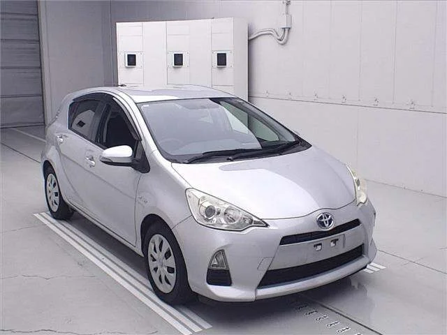 Toyota Aqua 2013
