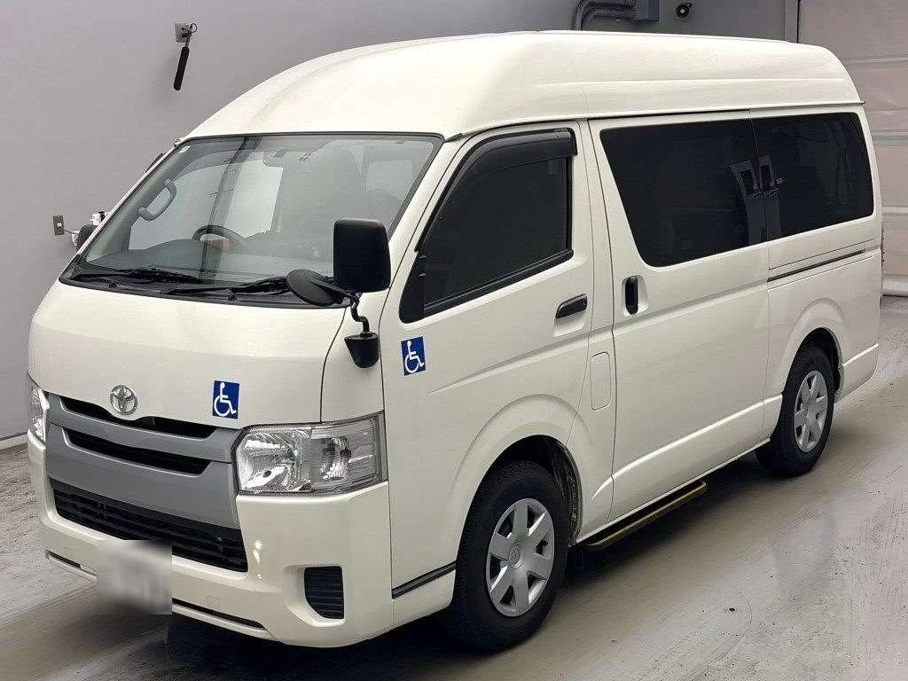Toyota HiAce Van 2015