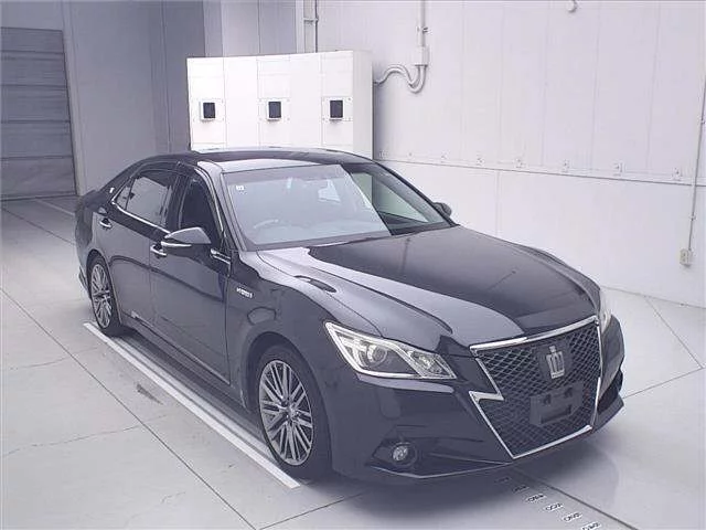 Toyota Crown 2013