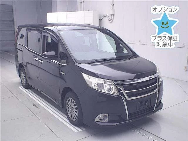 Toyota Esquire 2015