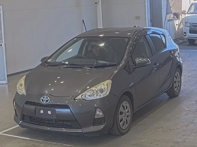 Toyota Aqua 2013