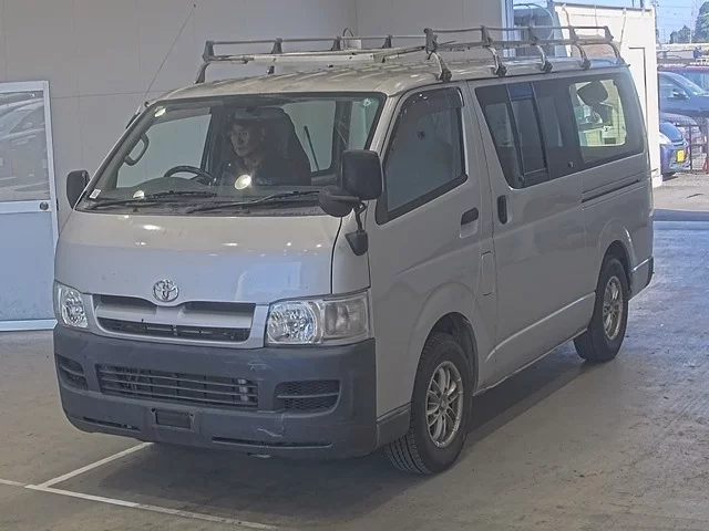 Toyota HiAce 2005