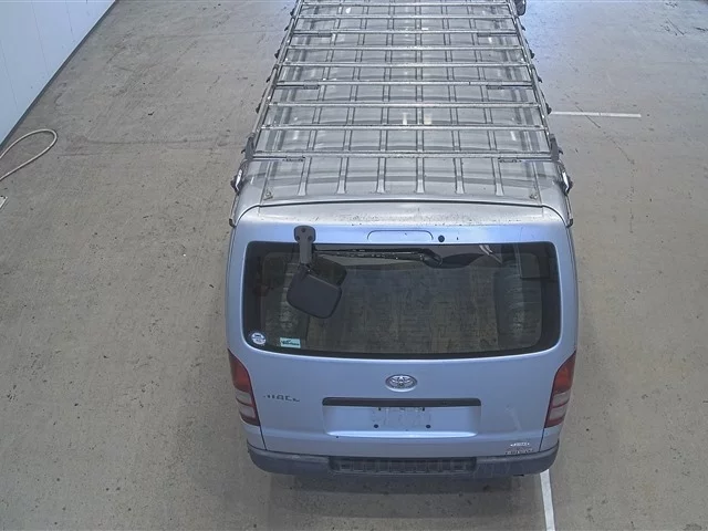 Toyota HiAce  с аукциона в Японии