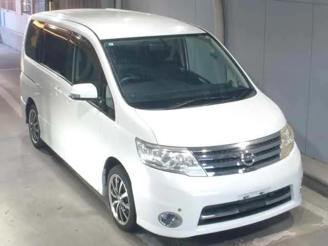 Nissan Serena 2010