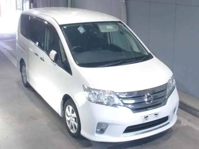 Nissan Serena 2011