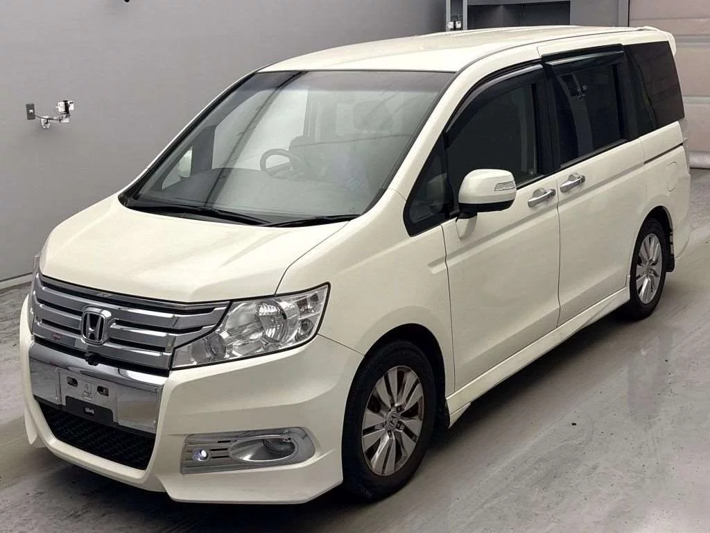 Honda Stepwgn 2011